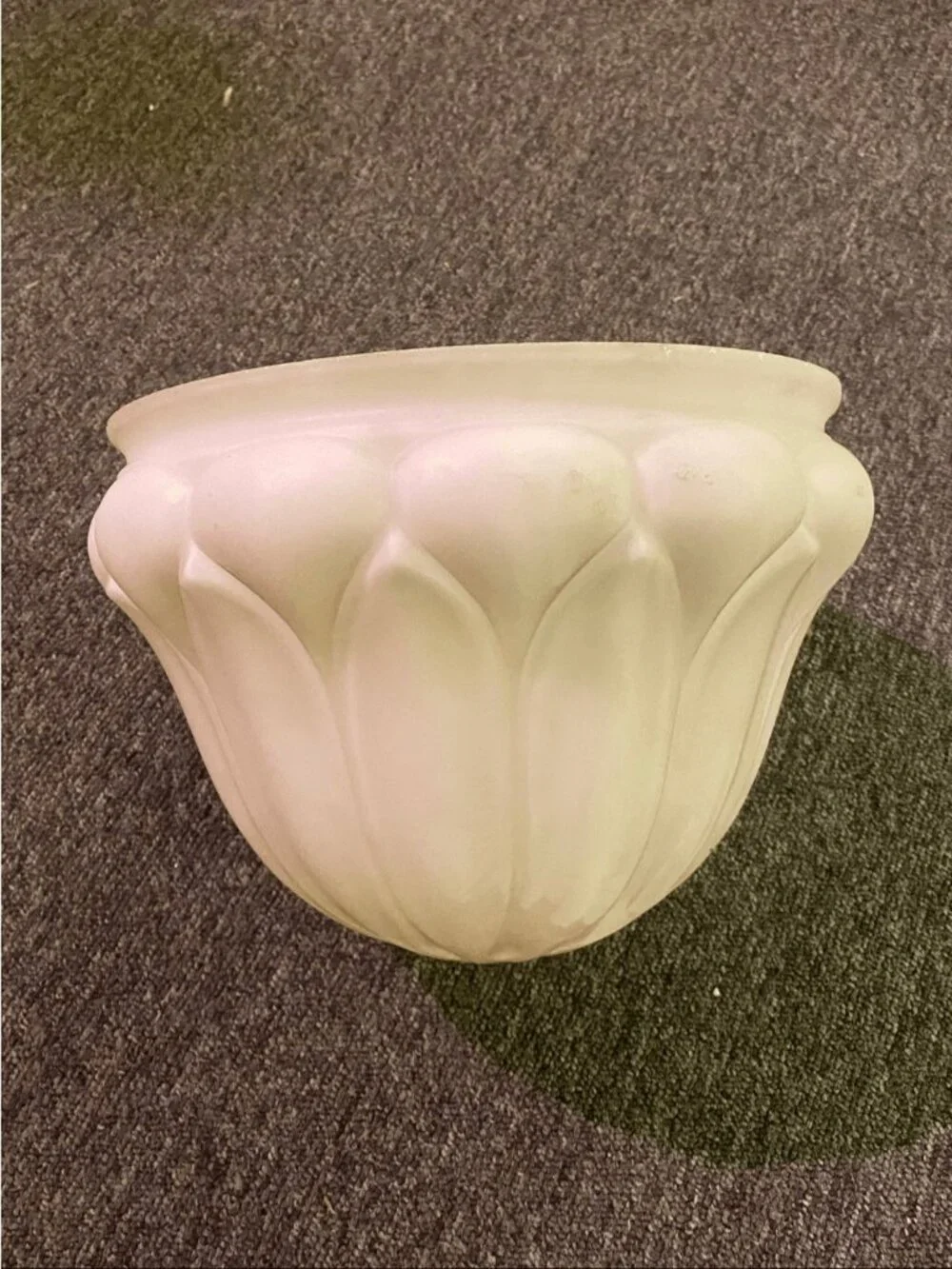 Antique Art Deco Style Artichoke Pattern Frosted Glass Shade